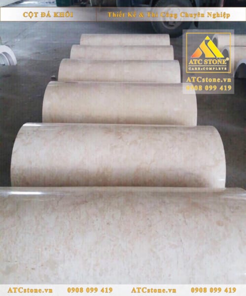Đá hoa cương nguyên khối, Cột trong đá khối