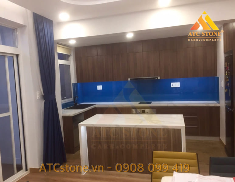 Đá hoa cương calacatta bàn bếp