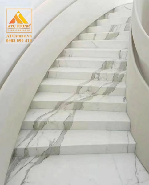 Mẫu cầu thang đá hoa cương đẹp nhất tphcm