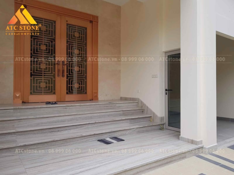Đá hoa cương ốp bậc cấp