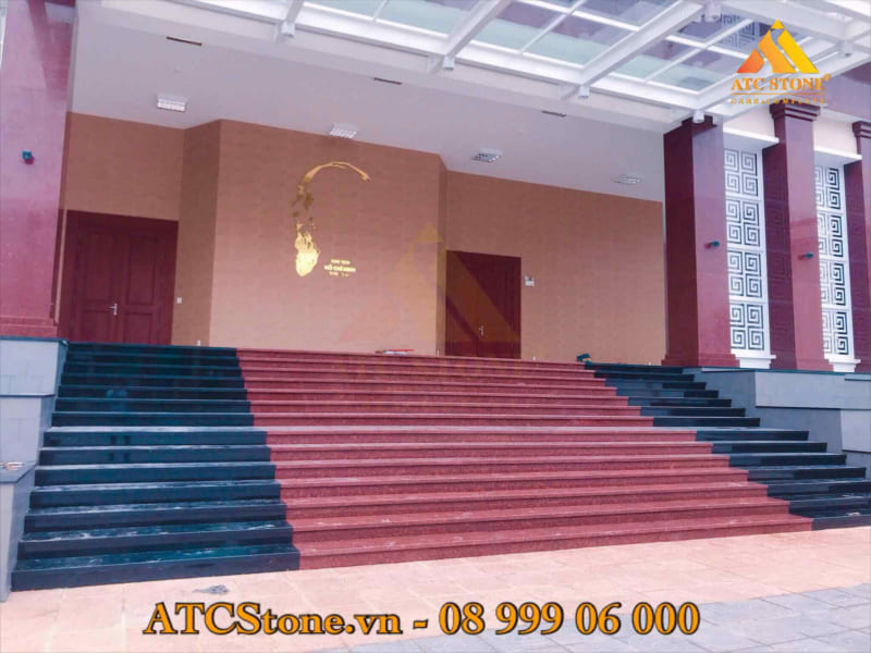 Đá granite ốp bậc cấp chính