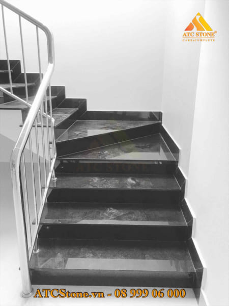 Đá granite ốp cầu thang