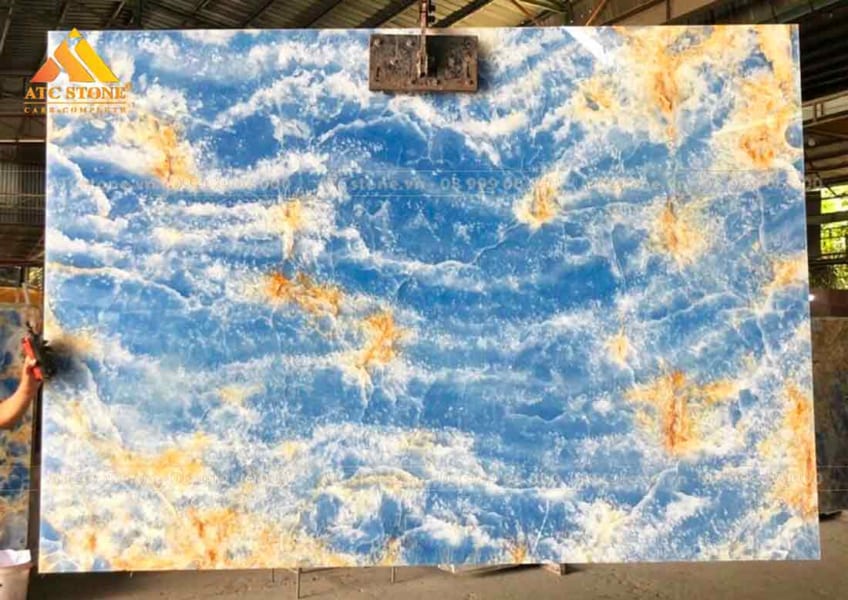 ĐÁ ONYX BLUE SKY