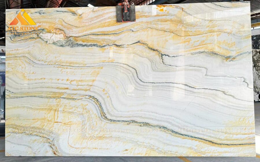 DA-QUARTZ-GOLD-MACAUBUS