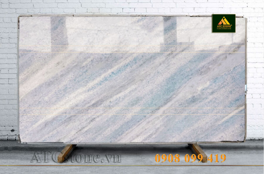 DA-QUARTZ-CRYSTAL-BLUE