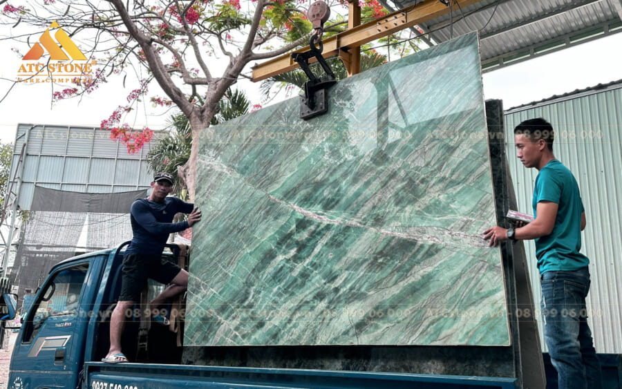 DA-QUARTZ-GREEN-AMAZON