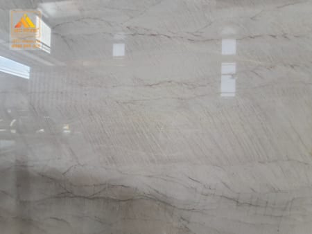 DA-QUARTZITE-CHAMRE