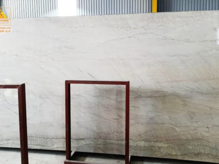 DA-QUARTZITE-CHAMRE