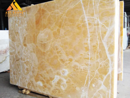 DA-ONYX-FOAM