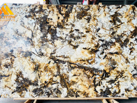 DA-GRANITE-ROYAL-GOLD