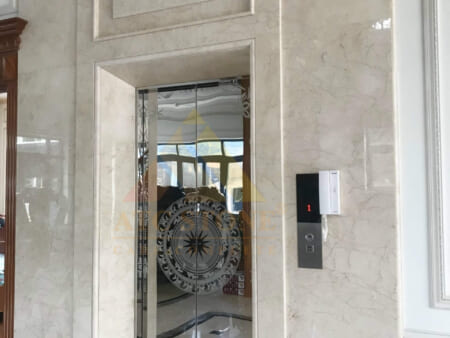 Đá ốp thang máy
