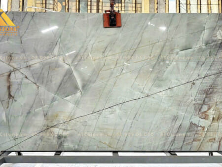 DA-QUARTZ-CRYSTAL-TIFFANY