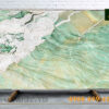 DA-QUARTZ-FUCHSITE-CRYSTALL