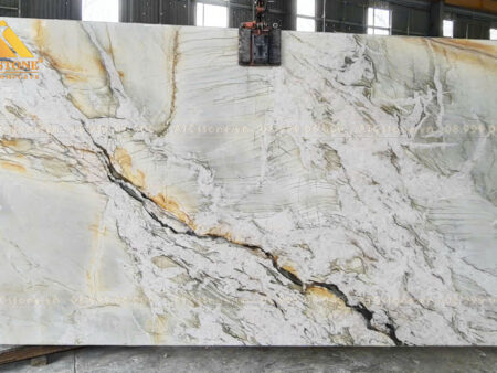 DA-QUARTZ-WHITE-CRYSTAL-BALTOR