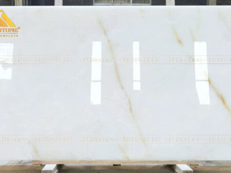 DA-ONYX-SNOW-WHITE