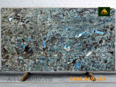 DA-QUARTZ-LEMURIAN-BLUE