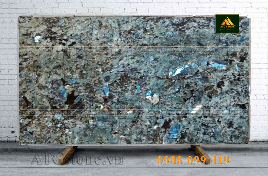 DA-QUARTZ-LEMURIAN-BLUE