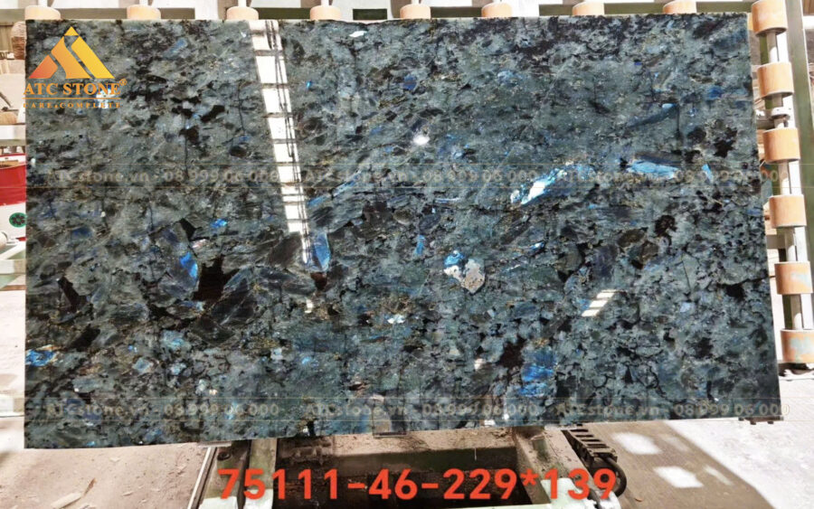 DA-QUARTZ-LEMURIAN-BLUE