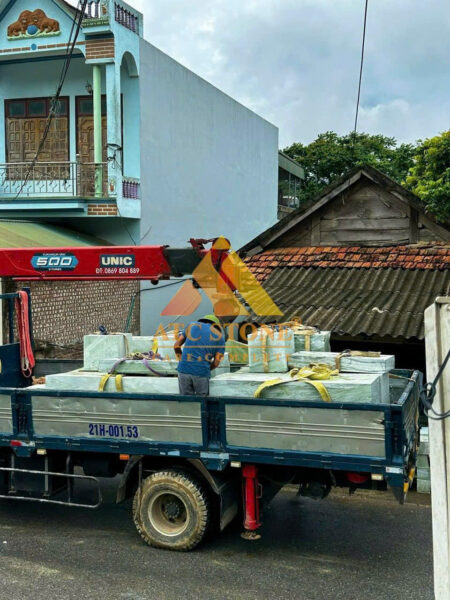 ĐÁ HOA CƯƠNG NGUYÊN KHỐI